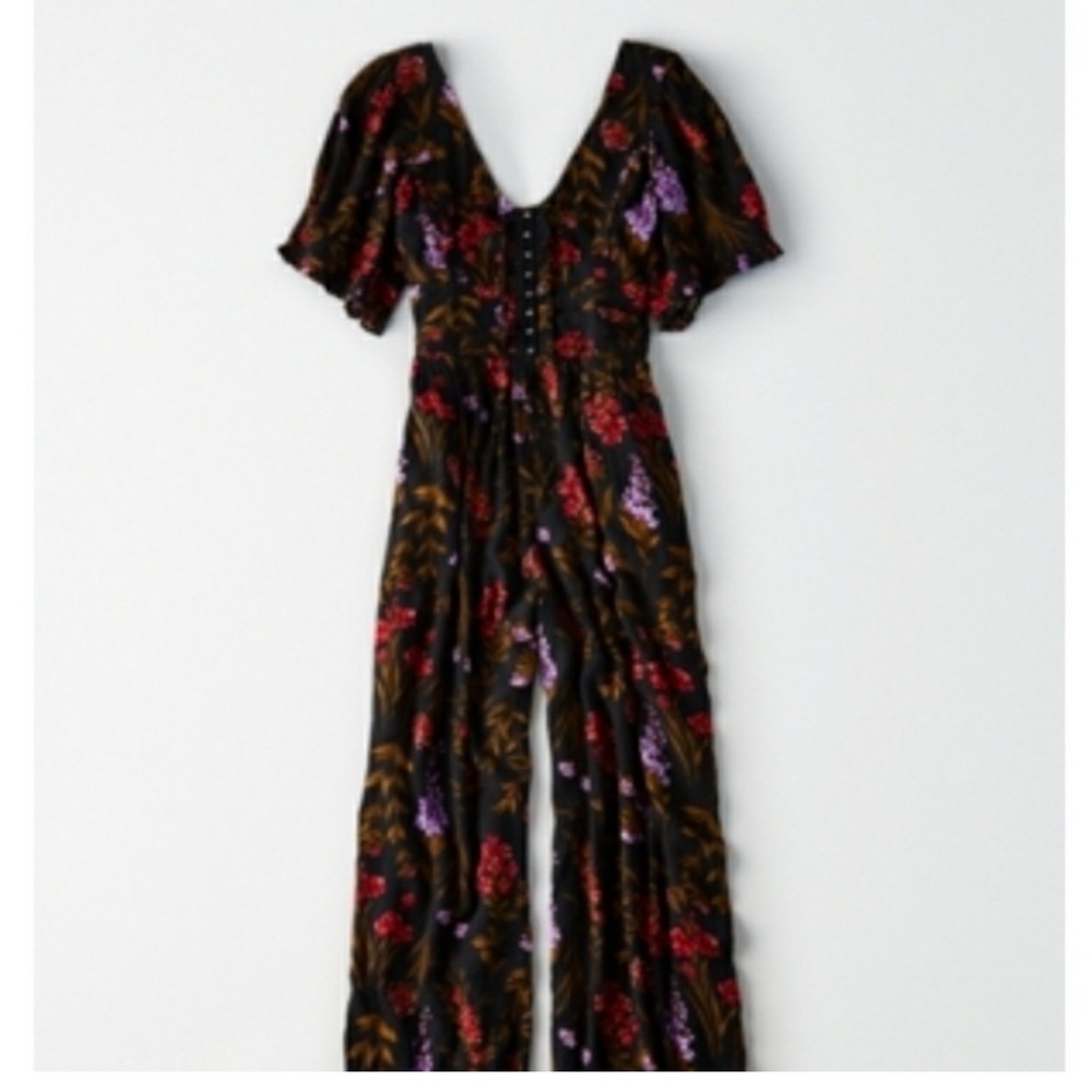 NWOT American Eagle Floral Jumpsuit